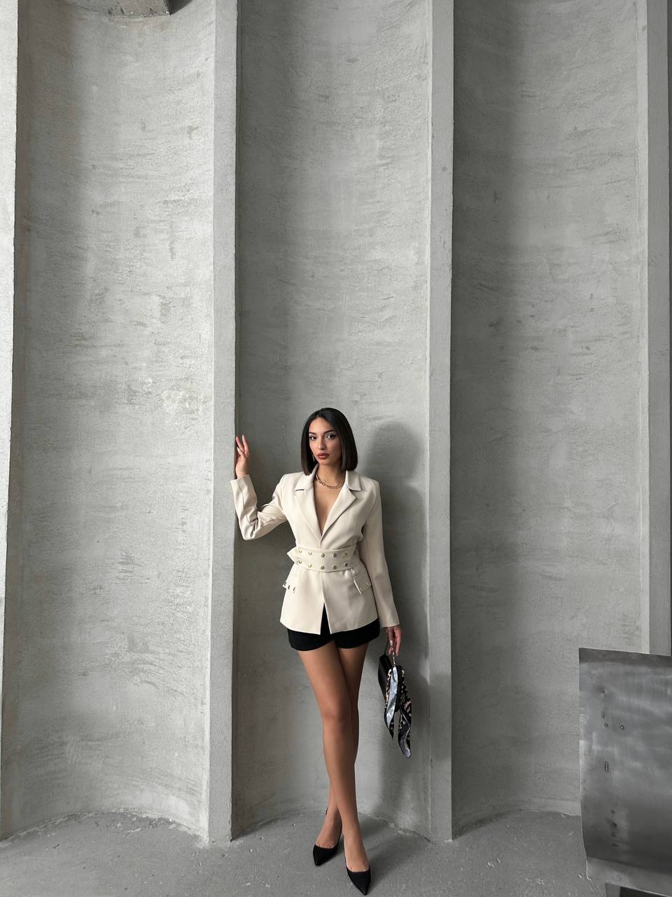 Atlas Elegance Cream Blazer – Timeless Feminine Style