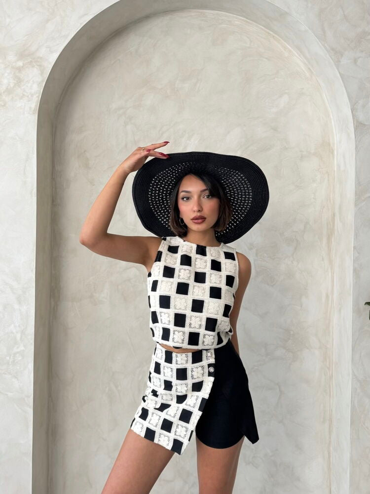 Urban Muse Summer Top ā Black & White Edition