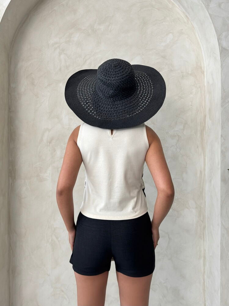 Urban Muse Summer Top ā Black & White Edition