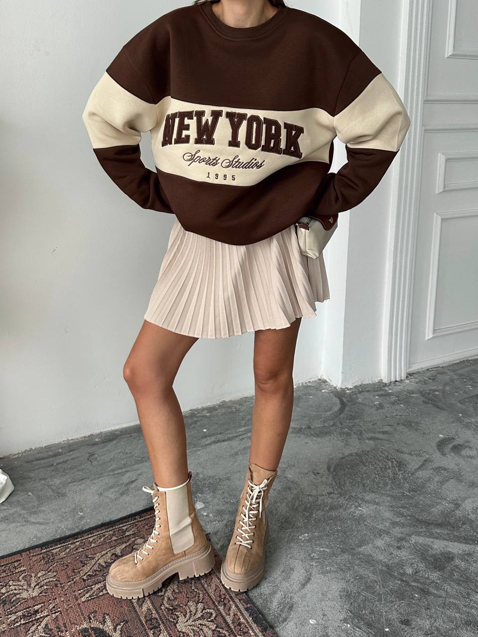 New York Oversized Sweatshirt – Chocolate Beige | Premium 3-Thread Fleece