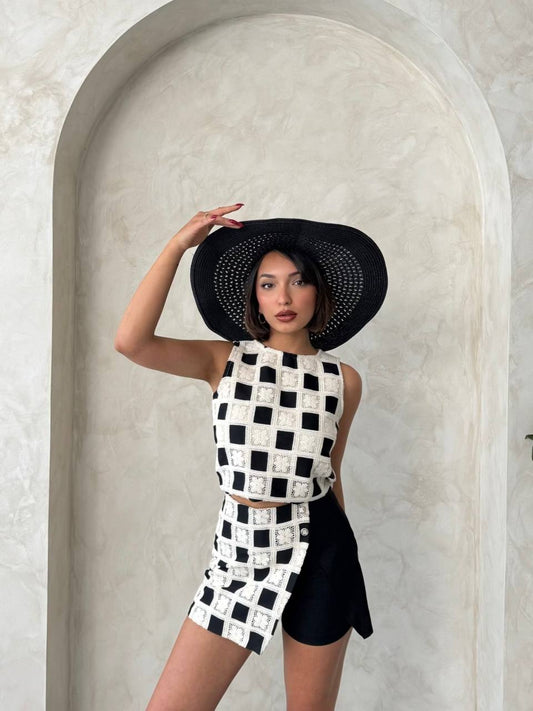 Urban Muse Summer Top – Black & White Edition